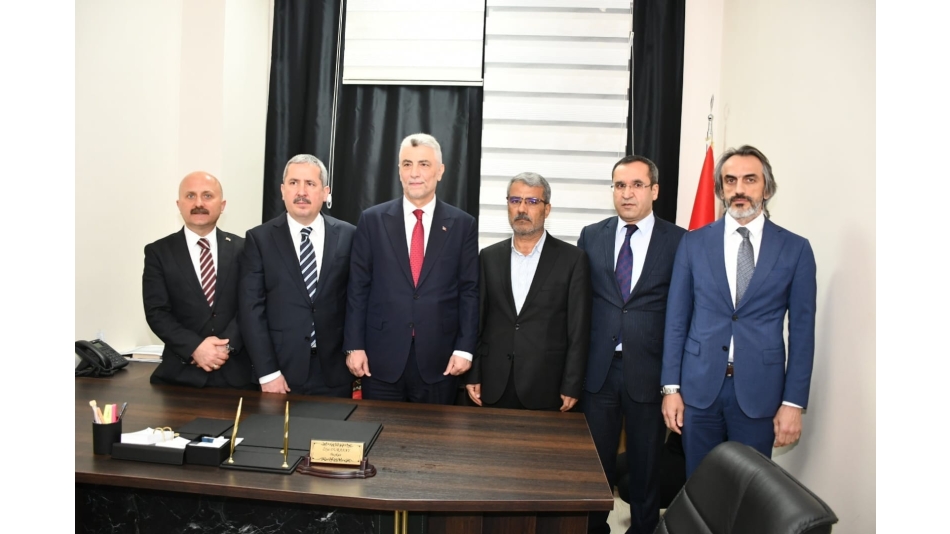 Ticaret Bakanı Ömer Bolat\\\' tan Başkan Ziya Duranay\\\' a taziye ziyareti