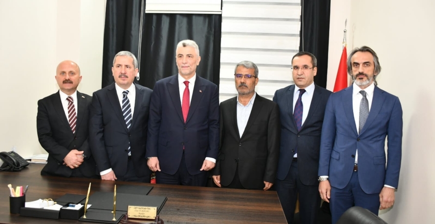 Ticaret Bakanı Ömer Bolat' tan Başkan Ziya Duranay' a Taziye Ziyareti